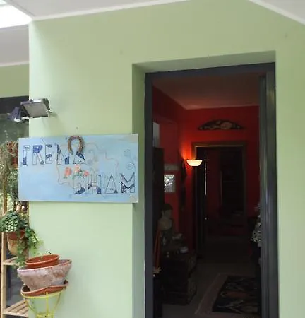 Vendégház Prema Dham *